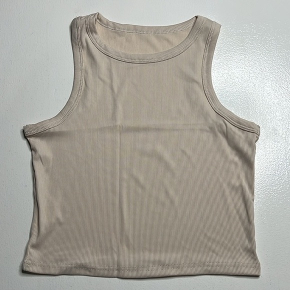 New Summery Tank Tops - Picture 2 of 4